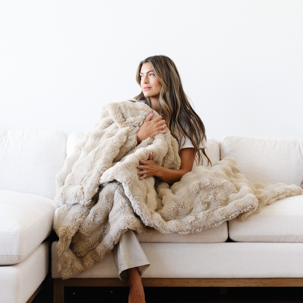 Plush Faux Fur Throw Blanket- Sesame by Saranoni