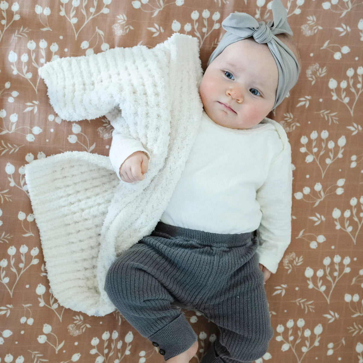 Waffle Knit Mini Blanket- Swan by Saranoni