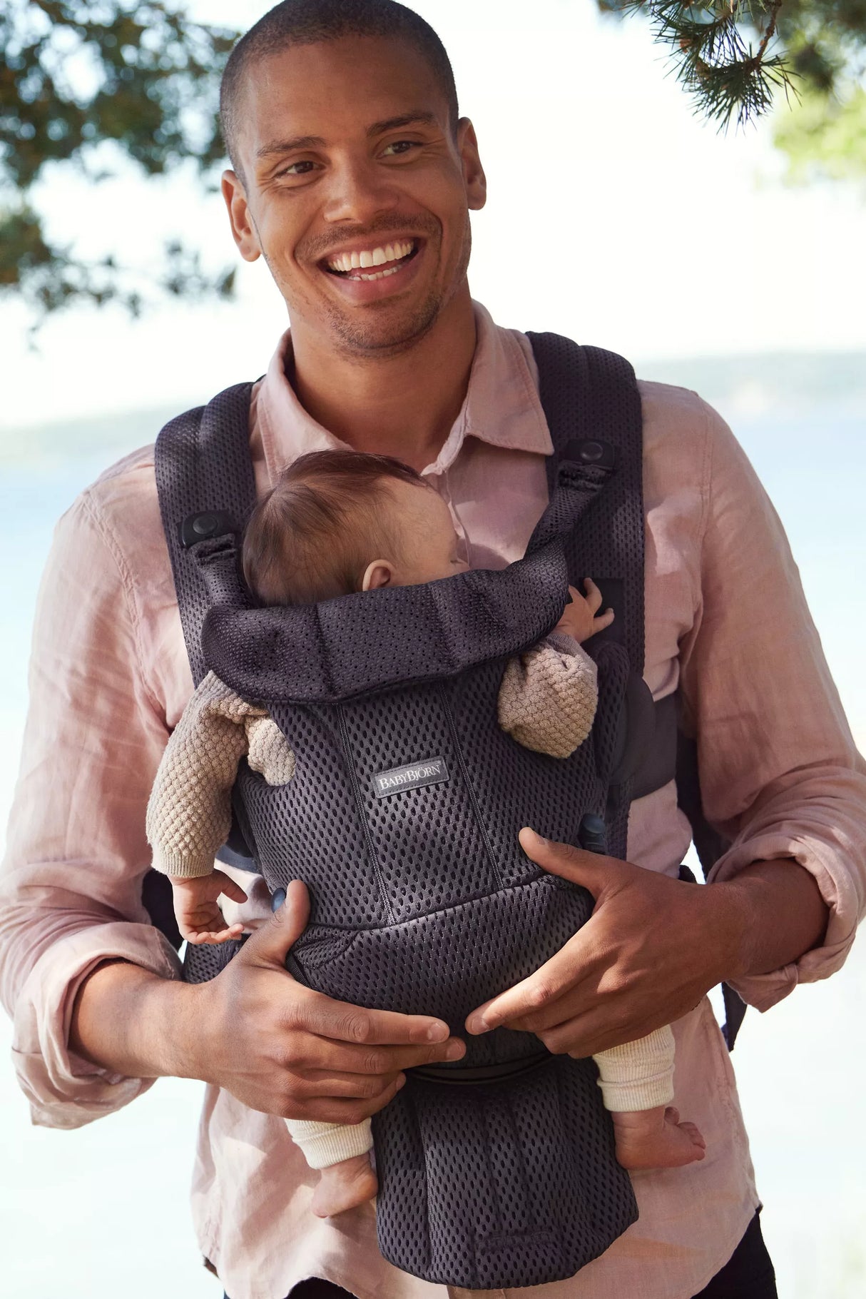Baby Carrier Free - 3D Mesh in Anthracite by BabyBjorn