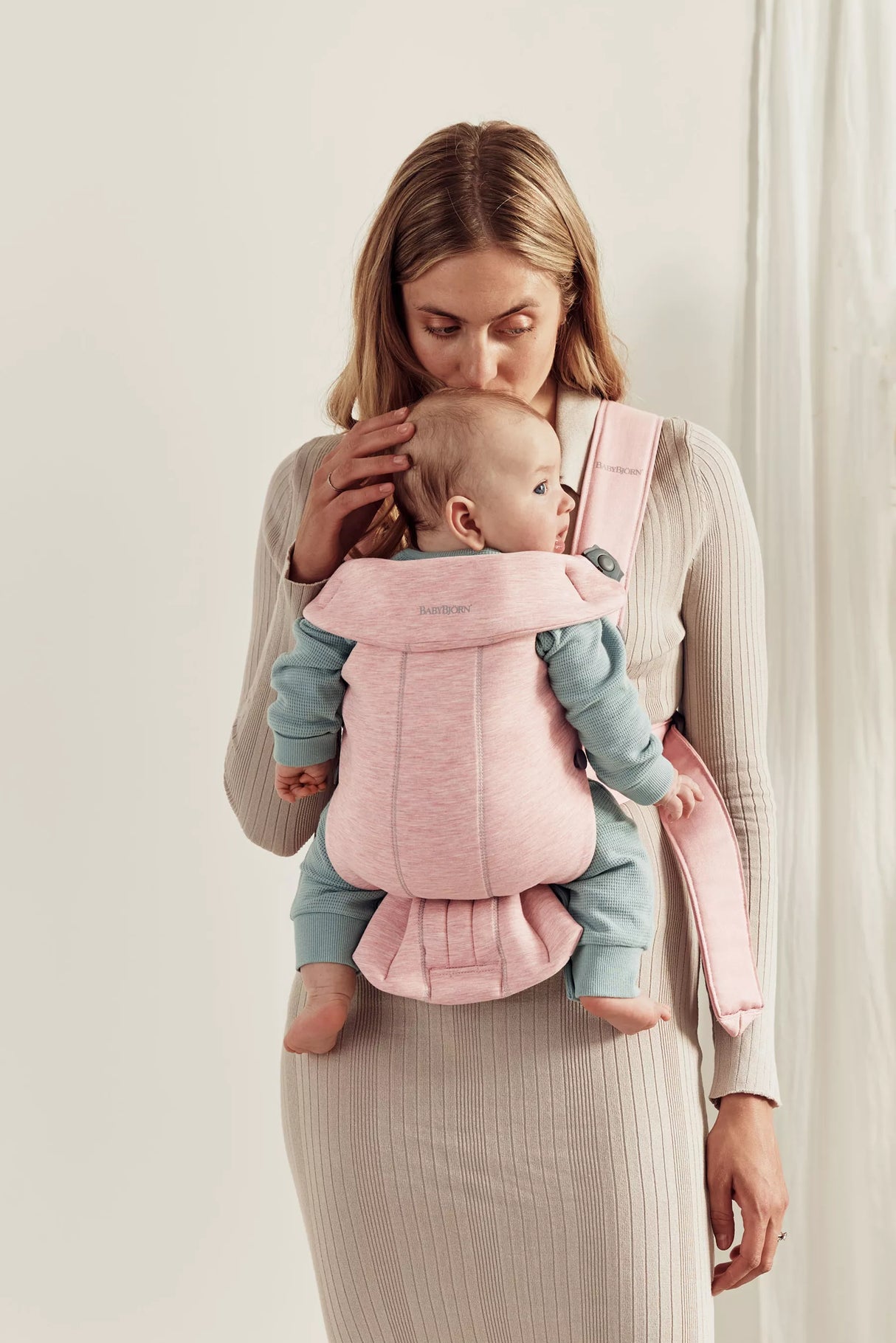 Baby Carrier Mini - 3D Jersey in Light Pink by BabyBjorn
