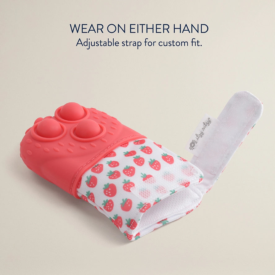 Itzy Mitt Pop™ - Strawberry by Itzy Ritzy
