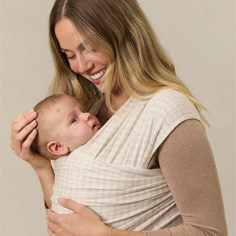 Cream Houndstooth Wrap by Solly Baby