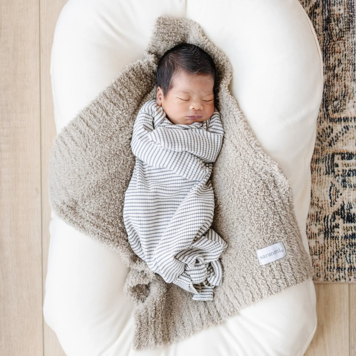 Bamboni Mini Blanket in Taupe by Saranoni