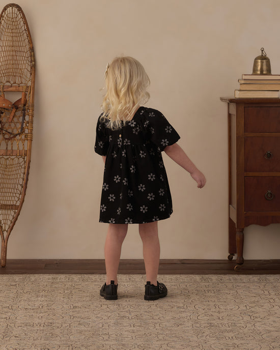 Gretta Babydoll Dress || Black Daisy by Rylee + Cru