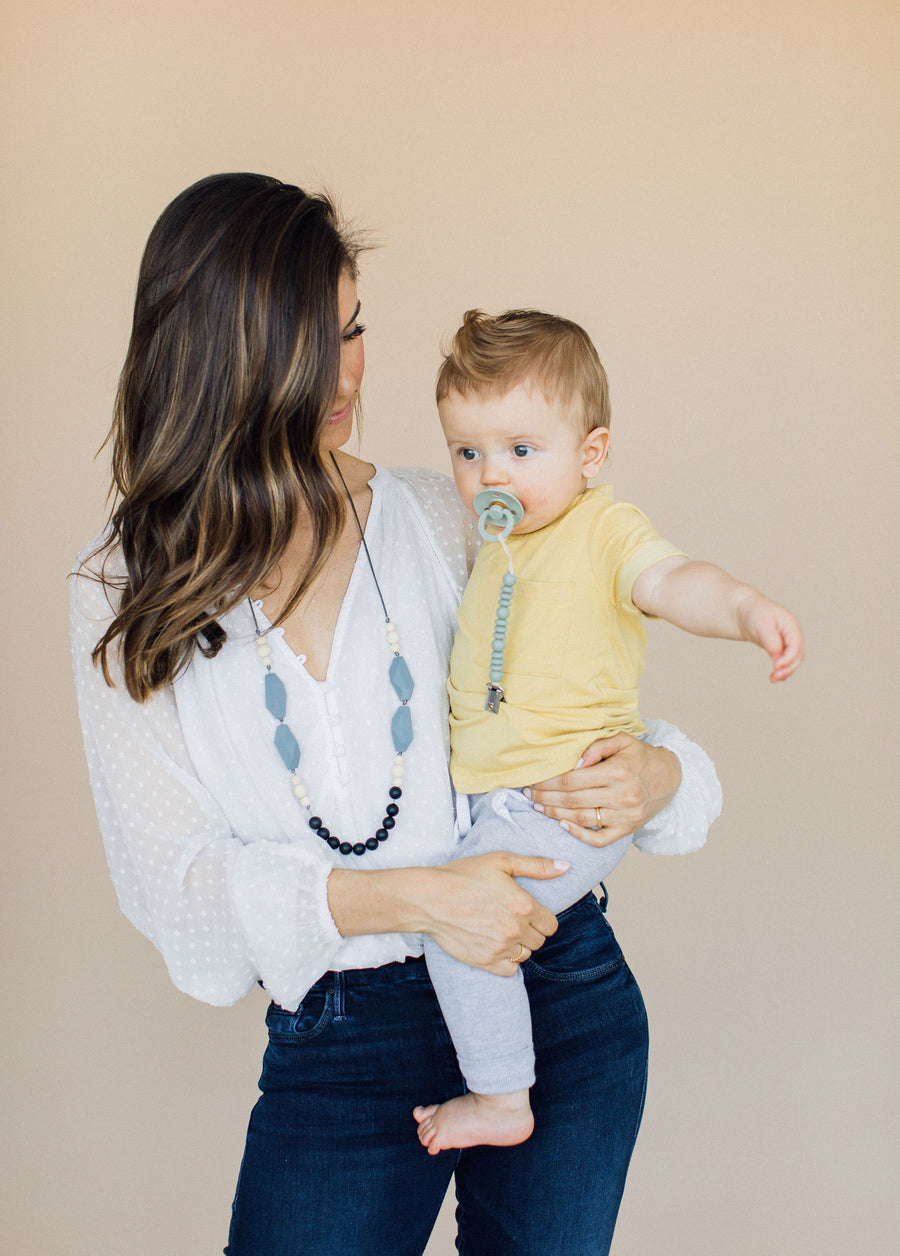 The Nathan- Black Teething Necklace by Chewable Charm