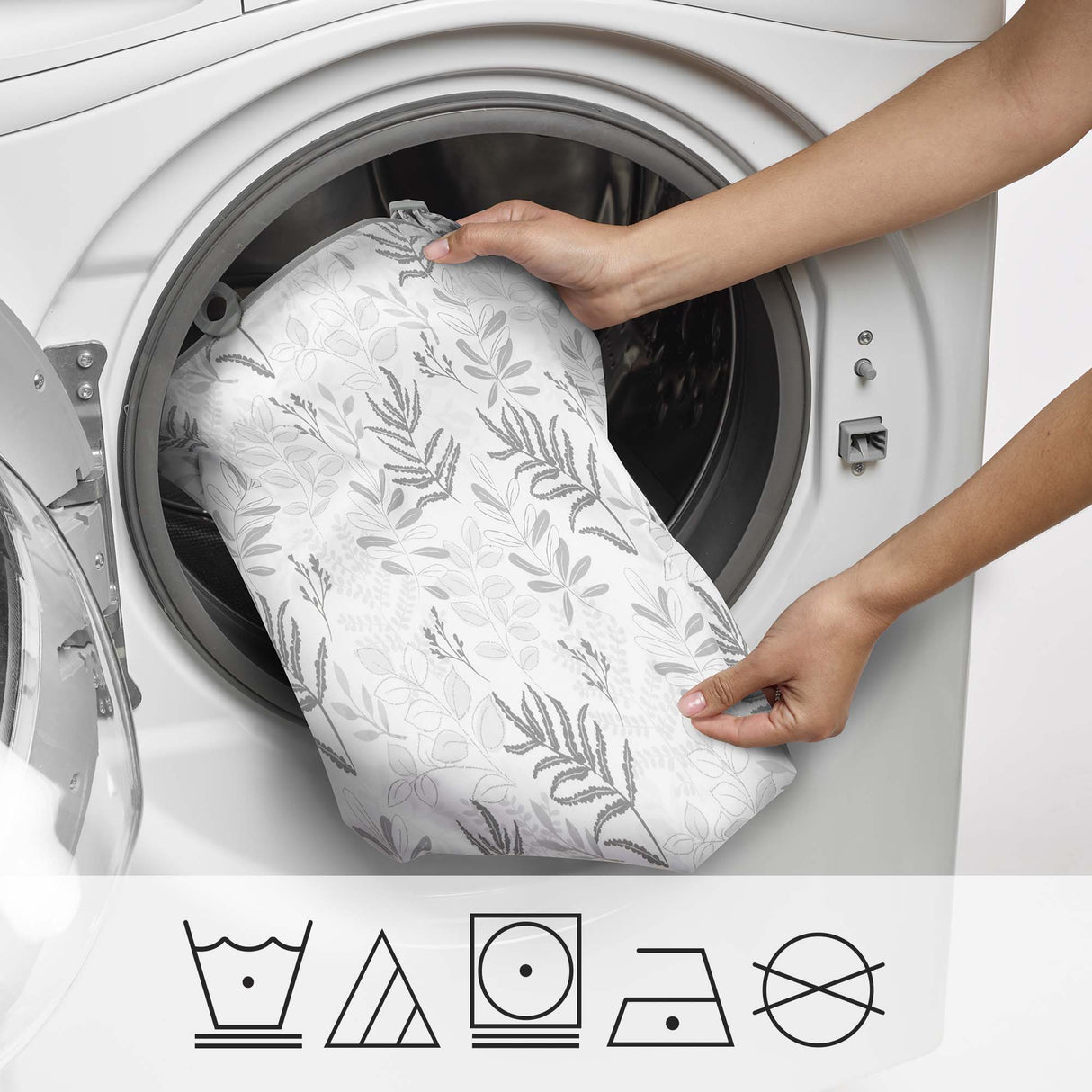 nursing cover in green/grey fern by boppy