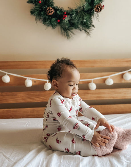 Sherpa Snap Booties Pastel Pink by Robeez
