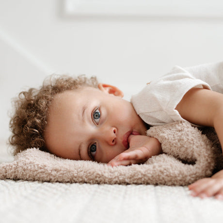 Bamboni Receiving Blanket in Birch by Saranoni