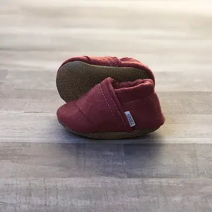 Trendy Baby Mocc Shop - Wine Felt Moccasins