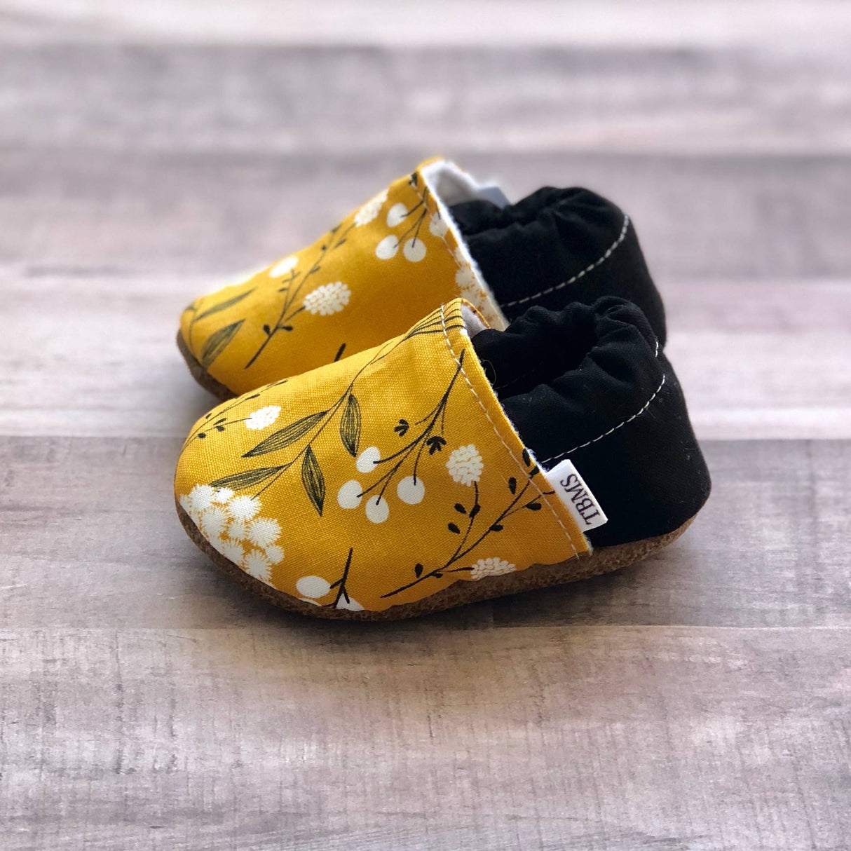 Trendy Baby Mocc Shop - Mustard Floral Moccasins