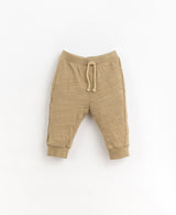 Trousers made of a mixture of organic cotton and recycled cotton | Play Up