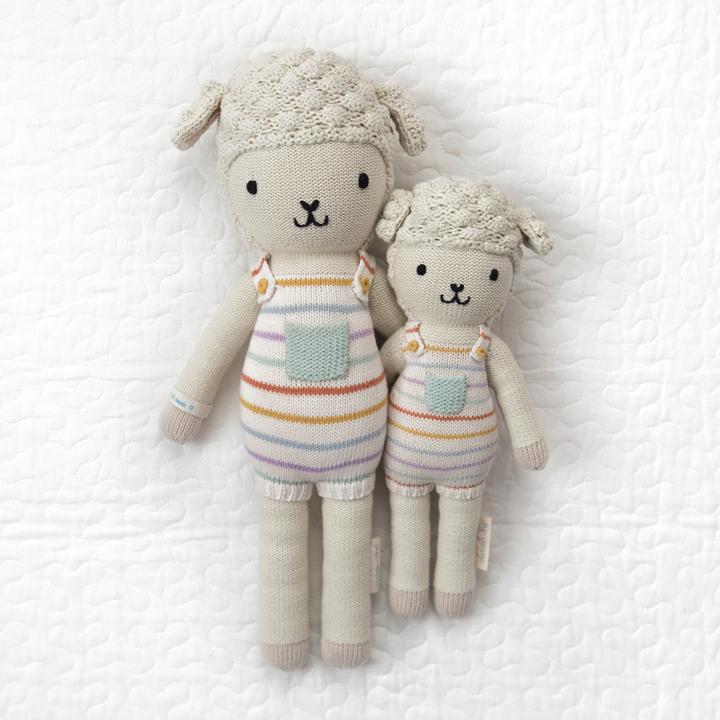 Avery The Lamb in Regular 20" by cuddle + kind