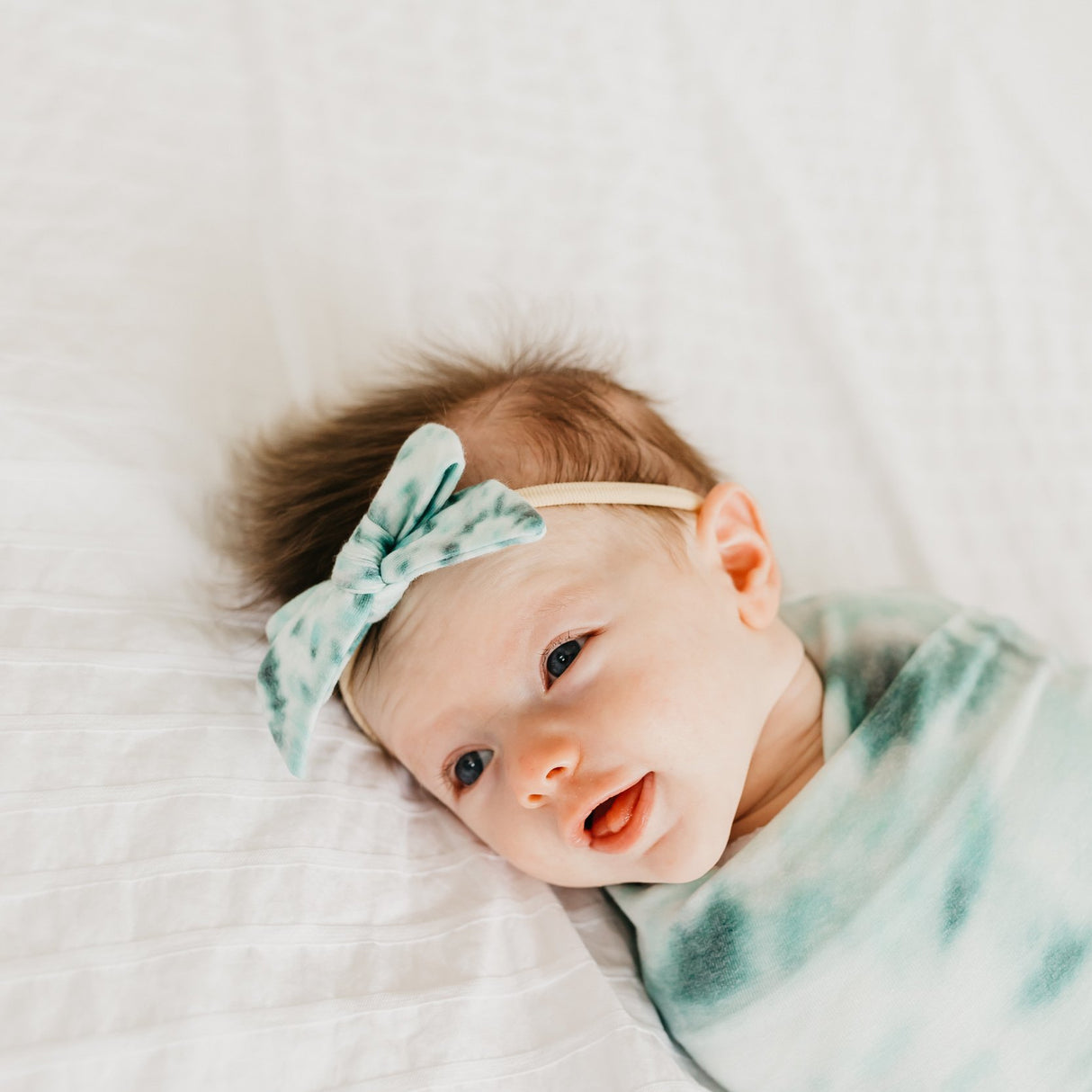 Ribbon Nylon Bow by Copper Pearl