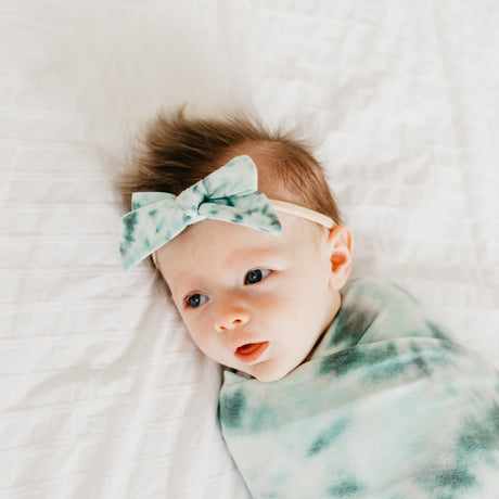 Ribbon Nylon Bow by Copper Pearl