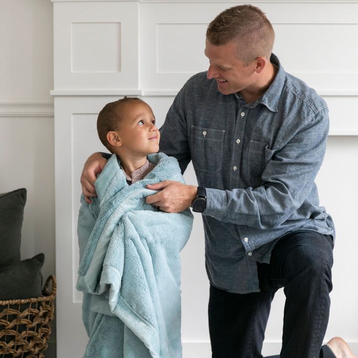 Lush Receiving Blanket in Dew by Saranoni