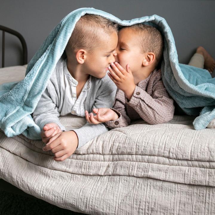 Lush Receiving Blanket in Dew by Saranoni